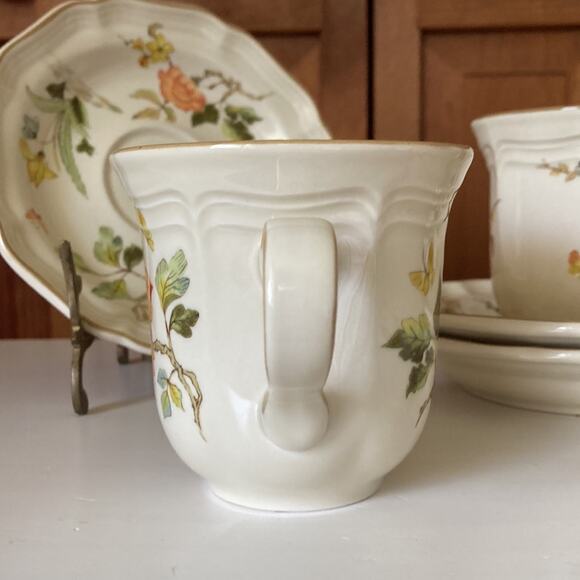 Vintage Mikasa “Olde Tapestry” Cups & Saucers, Service for 3 - Picture 3 of 13